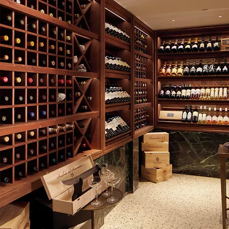 Hotel The St. Regis 5*