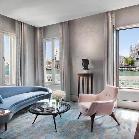 The St. Regis 호텔 5*