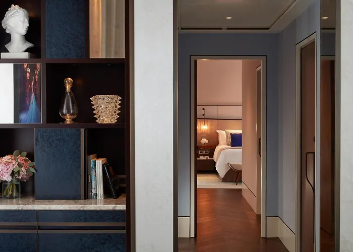 The St. Regis 5*