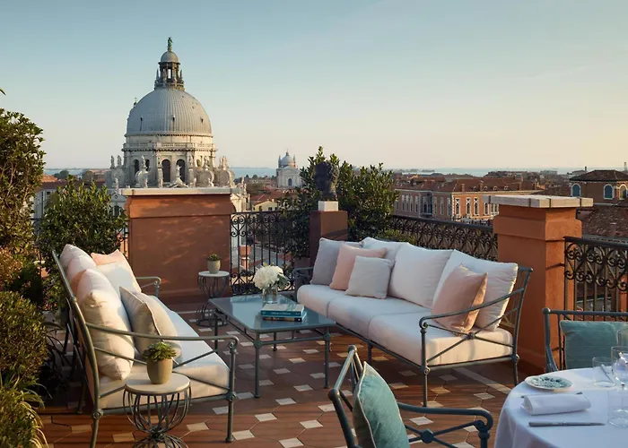 The St. Regis 5*