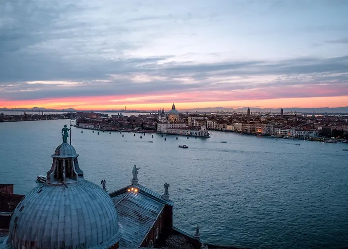 The St. Regis 5*