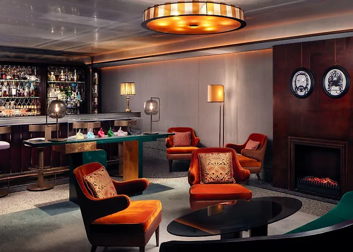 The St. Regis 호텔