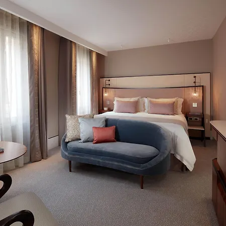 The St. Regis 5*