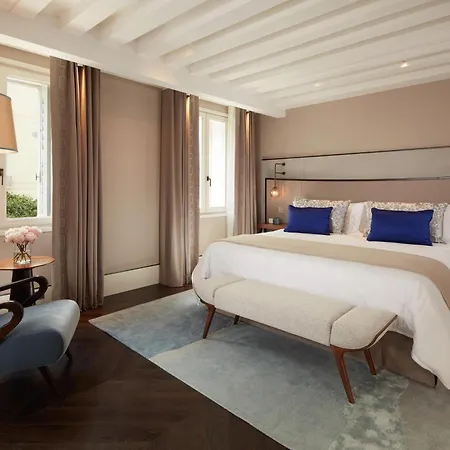 Hotel The St. Regis 5*