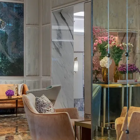 호텔 The St. Regis