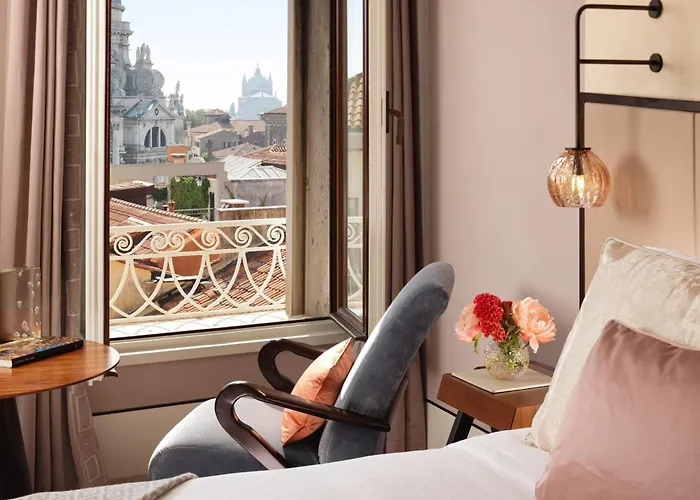 The St. Regis Hotel Venecia